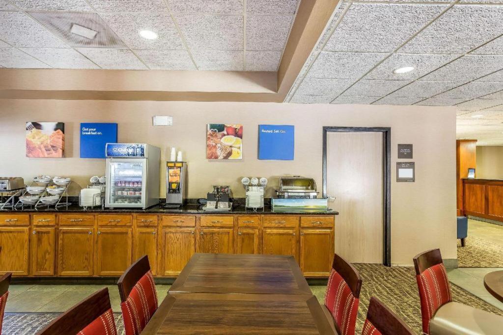 Quality Inn Summerville-Charleston Екстериор снимка