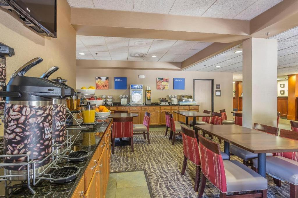 Quality Inn Summerville-Charleston Екстериор снимка
